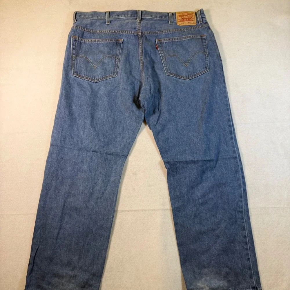 Levis 505 Regular Fit Jeans Mens 42x30 Medium Wash Blue Straight Leg Denim 6979